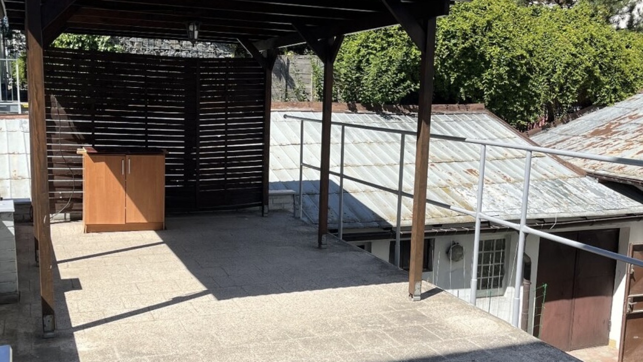 Property slide 5